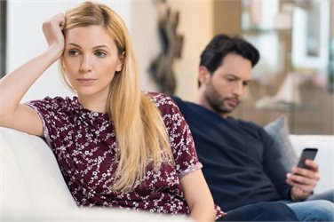 Dijital Çağın Temas Yanılsaması ve Ruhsal Etkileri